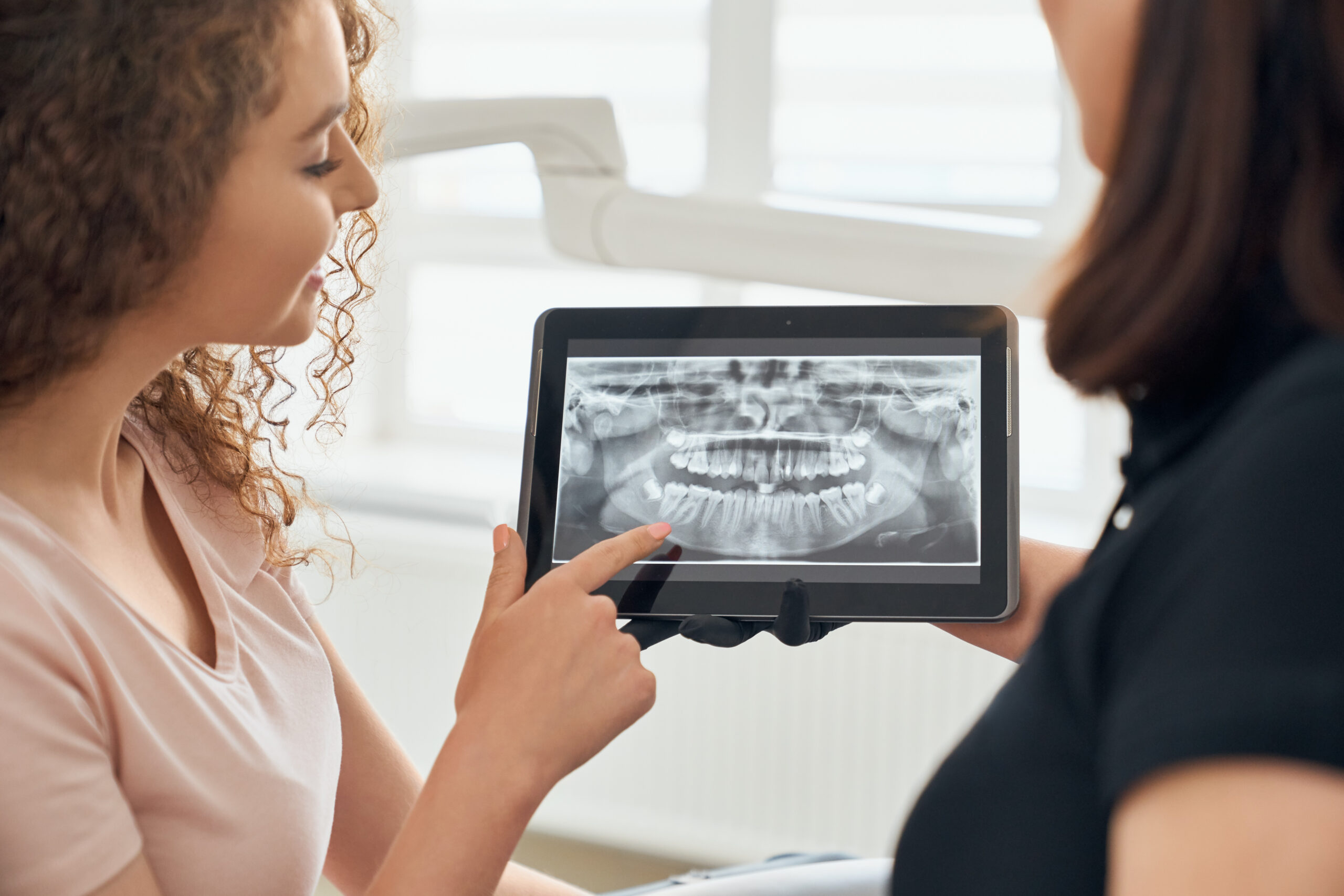Digital Dental X-Rays in Weston: Why They’re Essential for a Healthy Smile